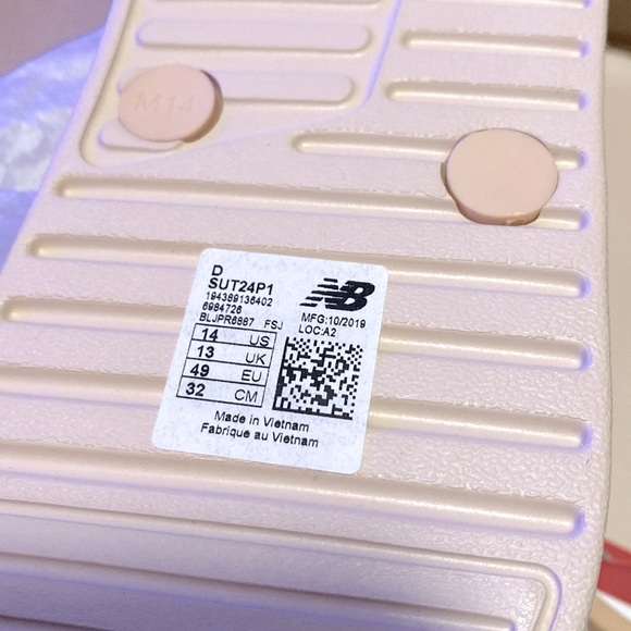 NEW [New Balance] 24 V1 Flip Flop Thong Sandals in White Oak Men's Size 14 - Picture 7 of 8